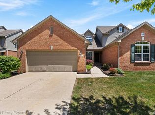 531 Cherry Grove Rd, Canton, MI 48188