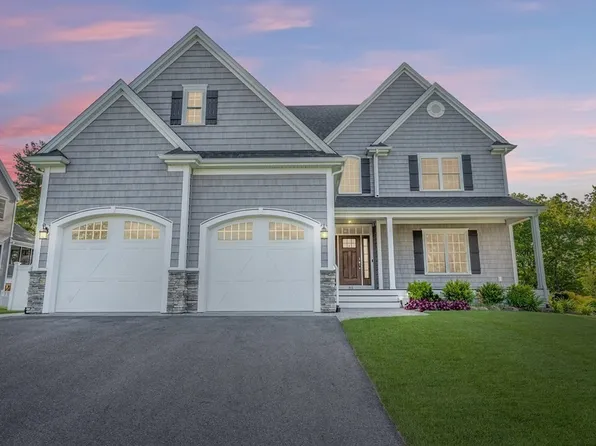 83 Ingall Ln, Attleboro, MA 02703