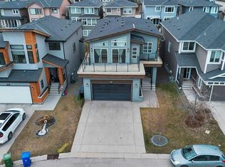 29 E Aspen Summit Point SW, Calgary, AB T3H 0V9