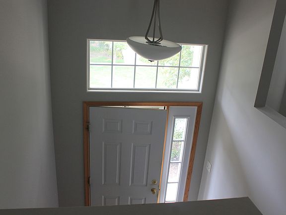 2nd image of 2620 Canyon Dr #E