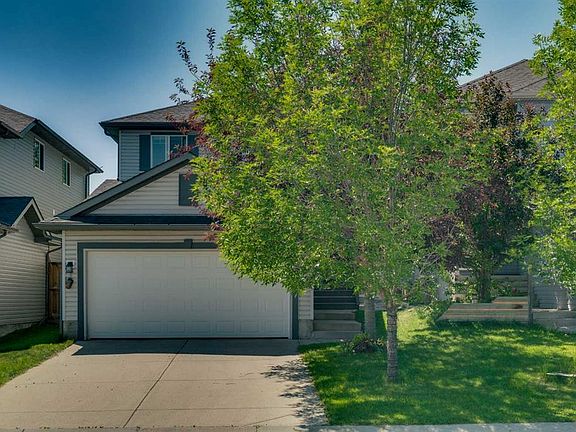 2nd image of 292 E Coville Close NE