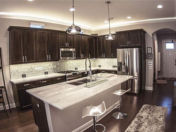5th image of 206 S Moody Ave #2