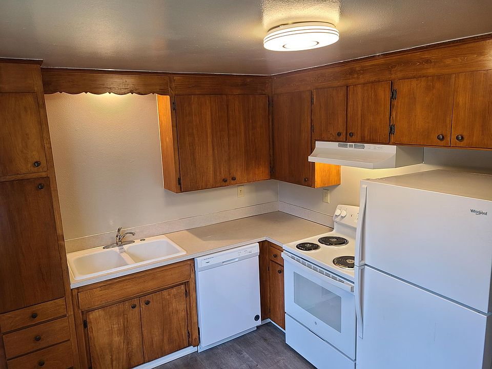 1st image of 2702 S 74th St APT P