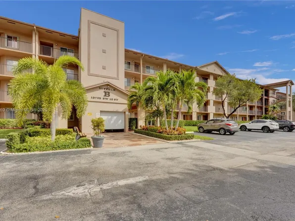 13705 SW 12th St APT 109B, Pembroke Pines, FL 33027
