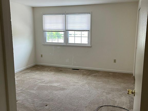 5th image of 100 Fruitville Pike #3