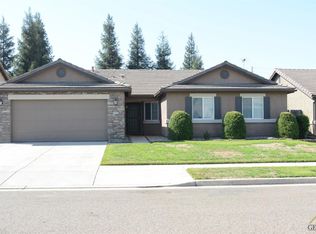 2525 E Chestnut Ave, Visalia, CA 93292