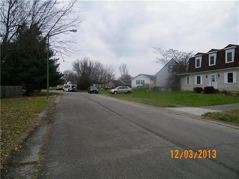 1st image of 555 Poa Dr