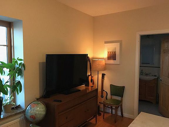 5th image of 35 N Henry St APT 7