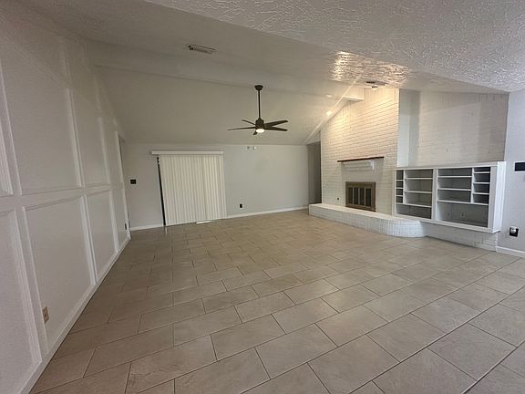 3rd image of 2934 Poplar Creek Ln