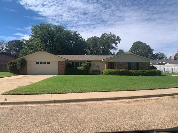 1001 Shady Oaks Ln, Brownfield, TX 79316