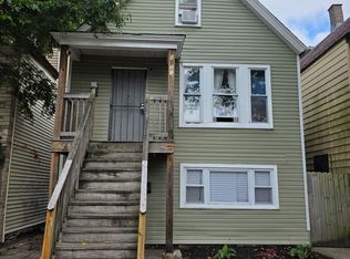 8221 S Houston Ave, Chicago, IL 60617