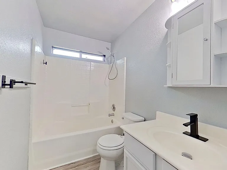 2315 Terrace Dr #D — Photo 17