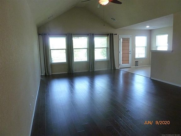 2nd image of 3012 N 22nd St