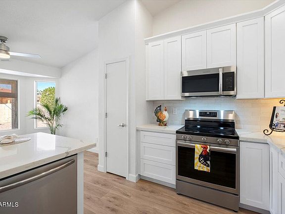 4th image of 26406 S Howard Drive