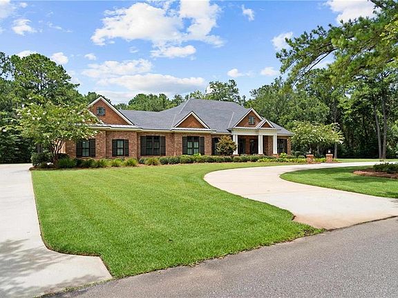 5th image of 7045 Oak Point Ln