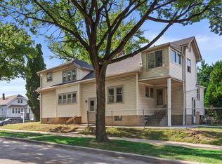 4900 N 37th St, Milwaukee, WI 53209