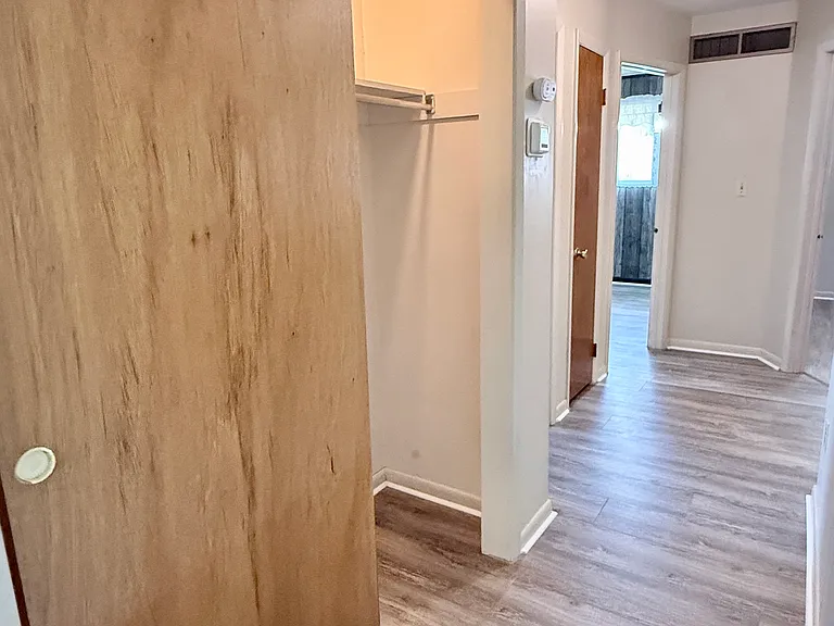 1007 N 10th St — Photo 30