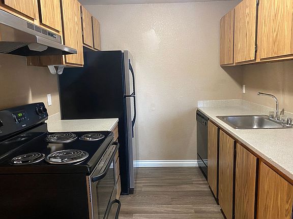 3rd image of 4327 8th Ave NE #C202