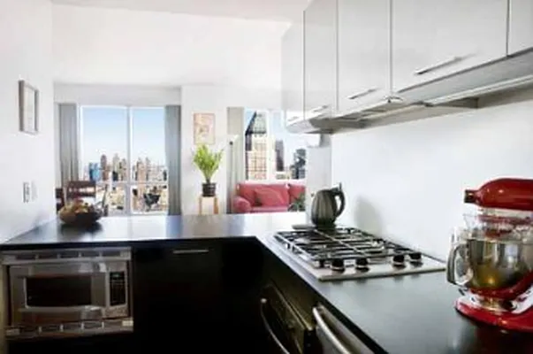 Sold by Corcoran | media 6
