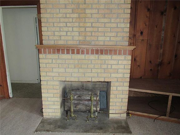 5th image of 733 N Bayou Des Glaises Rd