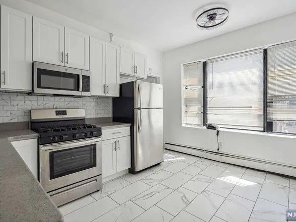 1866 John F Kennedy Blvd APT 2C, Jersey City, NJ 07305