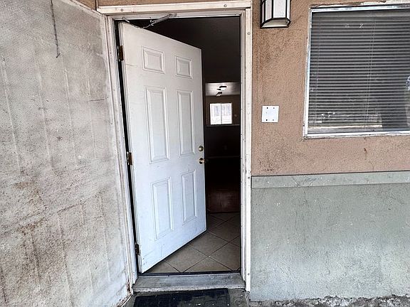 2nd image of 700 Knotts St APT C