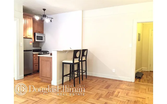 Rented by Douglas Elliman | media 5