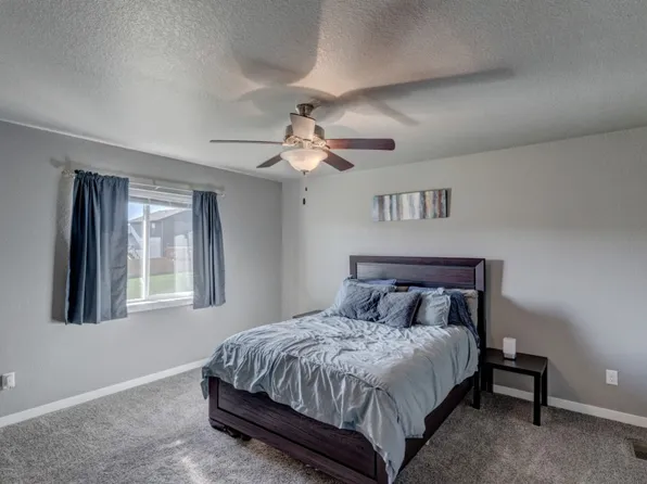 4931 Tupelo Dr, Rapid City, SD 57701