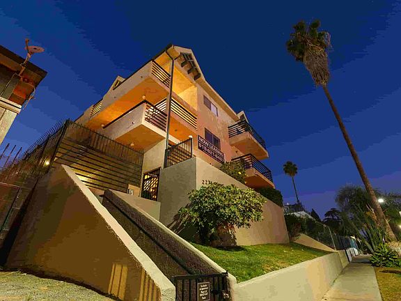 4th image of 227 S Carondelet St #4866057