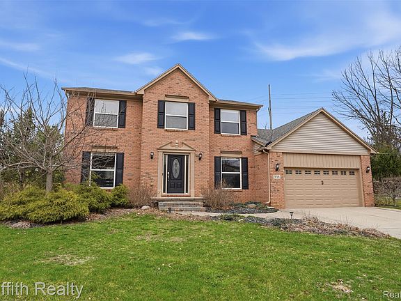 4th image of 938 Meadowbrook Ct