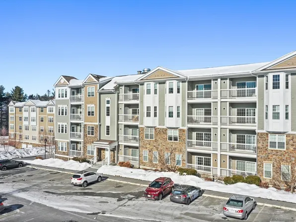 1 Francis Dr APT 201, Andover, MA 01810