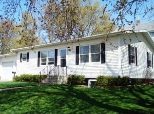 204 W 1st St, Janesville, MN 56048