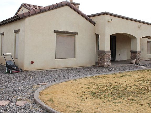 2nd image of 766 S Aspen Ln