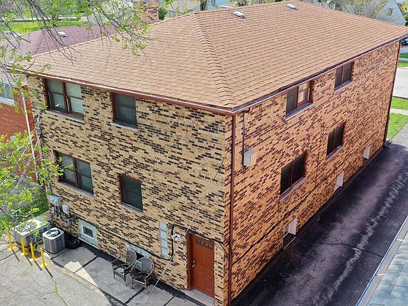 2nd image of 4821 Columbus Dr