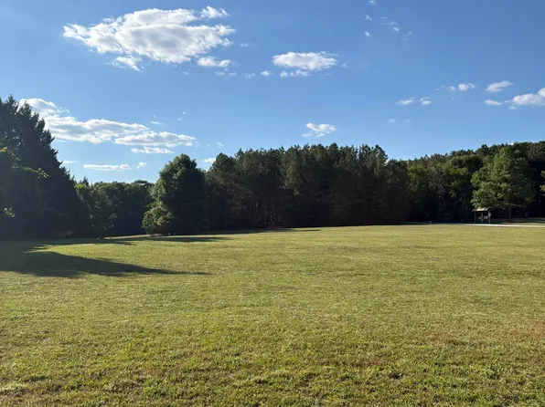 2520 Canter Dr, Hillsborough, NC 27278