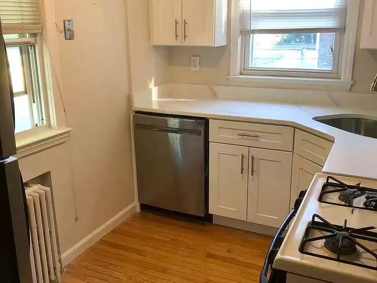 349 Bloomfield Ave — Photo 5