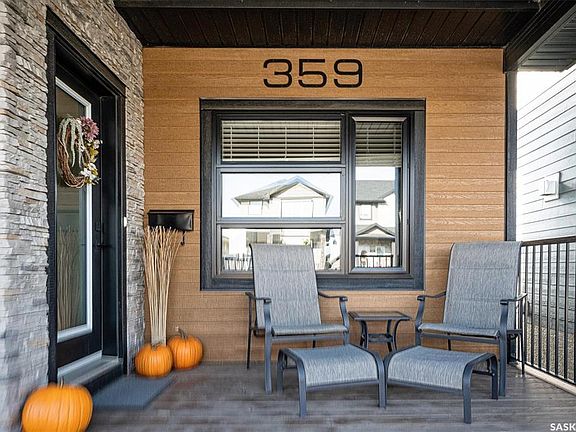 3rd image of 359 Marlatte STREET