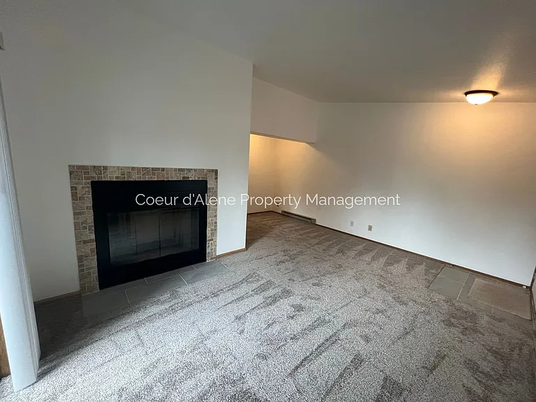 623 E Whispering Pines Ln #5 — Photo 4