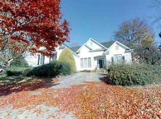 521 Tufts Ct, Raleigh, NC 27609