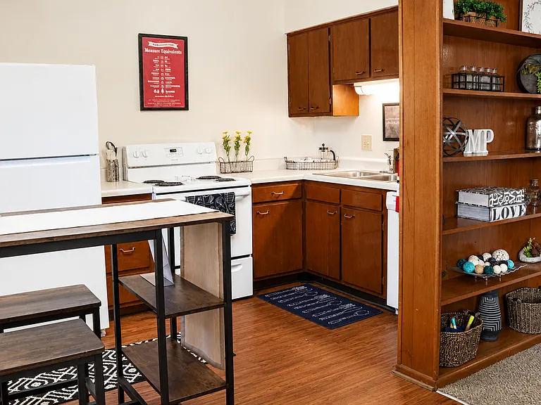 Meadow Park Apartments | Specials Available — Photo 6