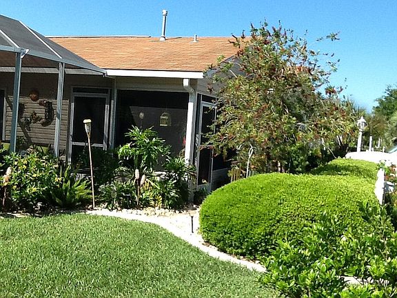 Side view villa
