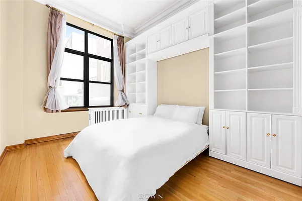 Rented by Town Residential | media 28