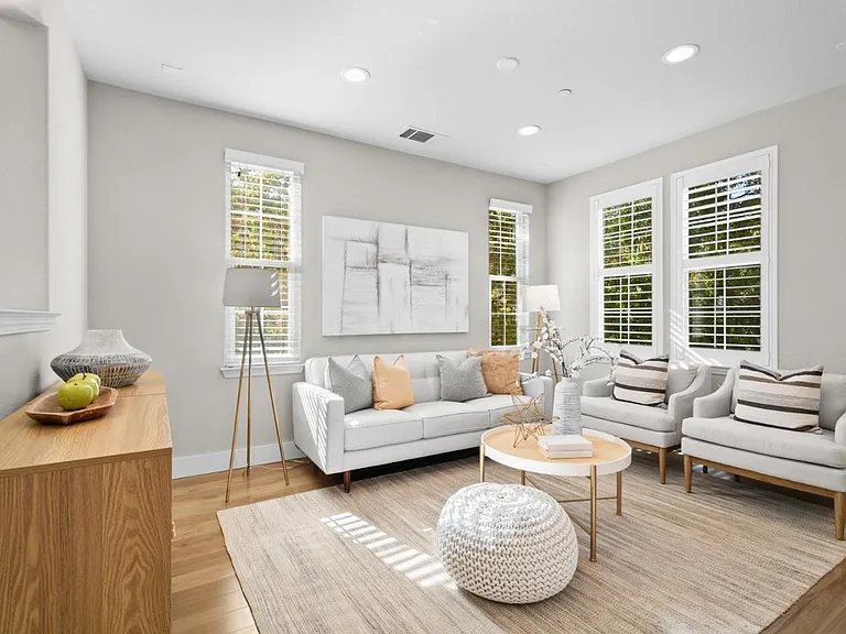 Laird Cir — Photo 23