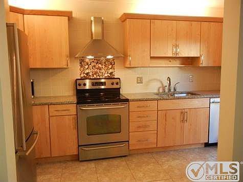 5th image of 115 N Palmway APT 2