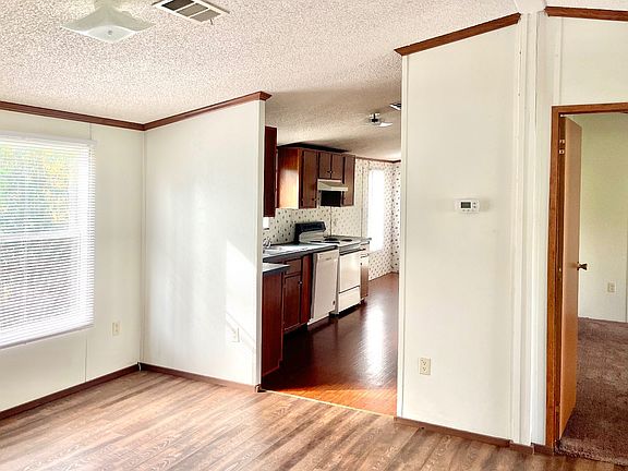 4th image of 514 SE Montrose Ave