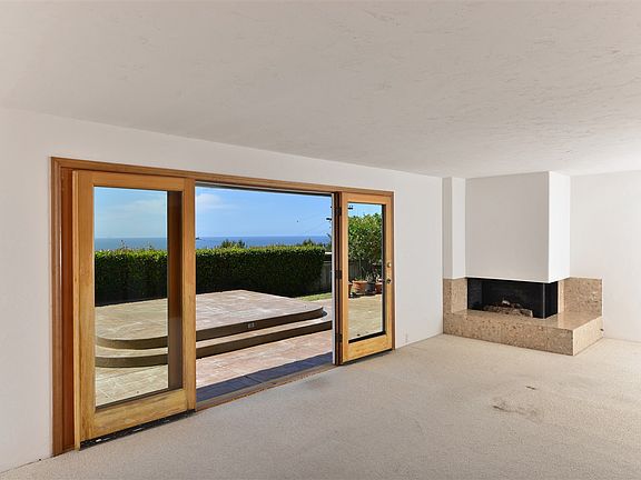 5th image of 1101 Avenida Amantea