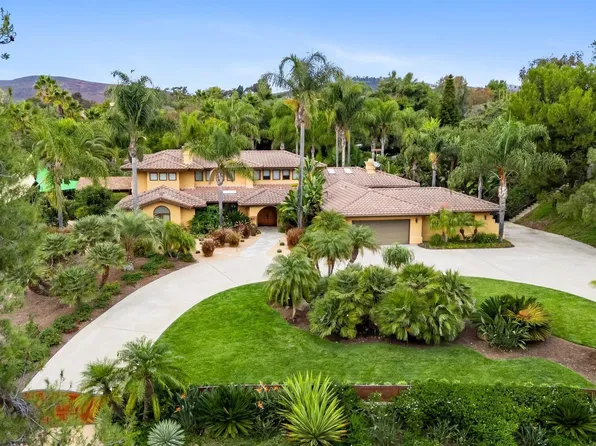 3369 Rocking Horse Cir, Encinitas, CA 92024