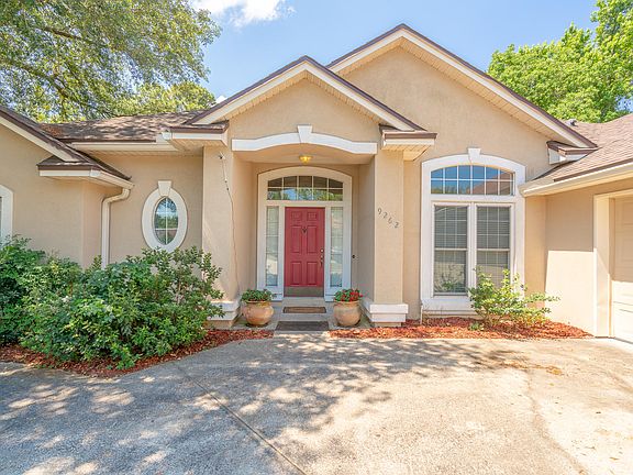 5th image of 9262 Dale View Ln W