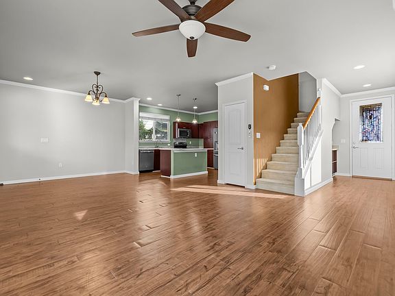 4th image of 1101 Kukulu St Unit 58