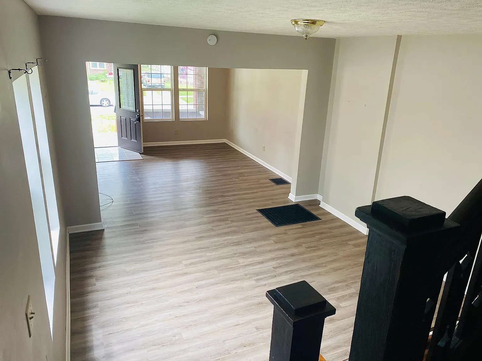 3 bed, 1.5 bath, 1400 sqft, $1,490 — Photo 4